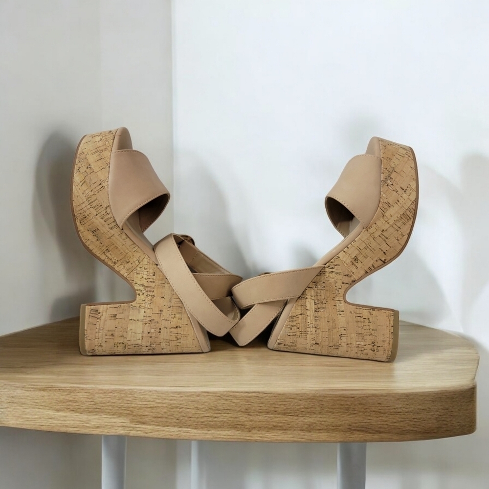 Y. Not? Women's size 8M Beige cork wedged strappy heels. SEE Pics - Picture 9 of 12